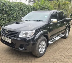 Toyota Hilux 2010 Black