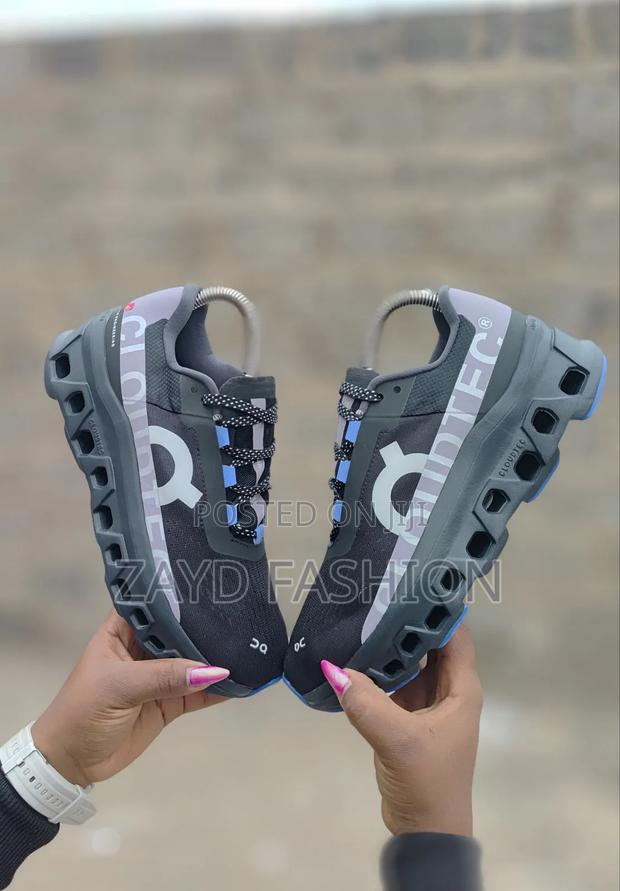 Qc Cloudmonster "Magnet/Shark"