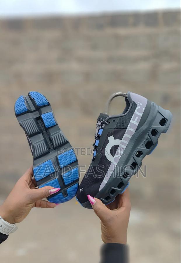 Qc Cloudmonster "Magnet/Shark" - thumbnail 2