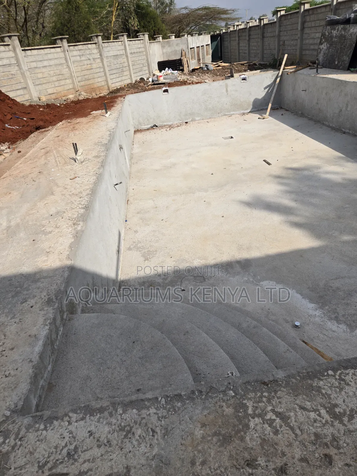 Building Pools Contractor