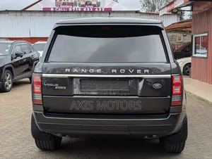 Land Rover Range Rover Vogue 2016 Gray