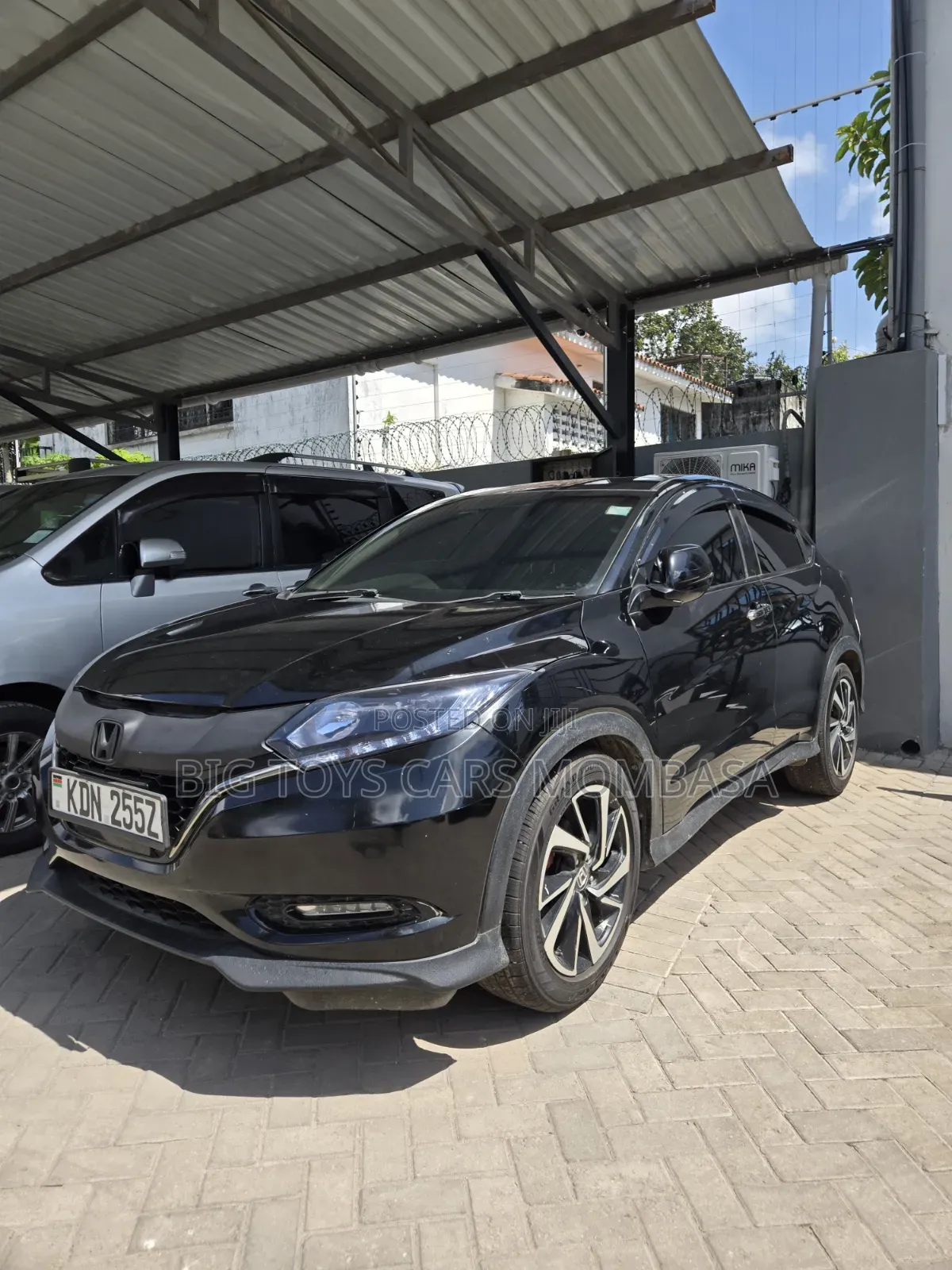 Honda Vezel 2016 Black