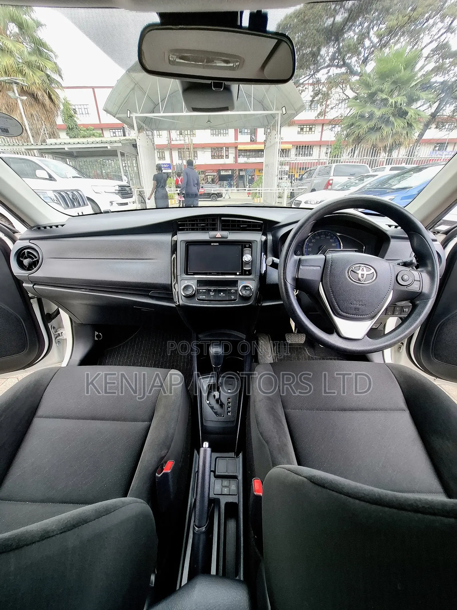 Toyota Axio 2019 Pearl