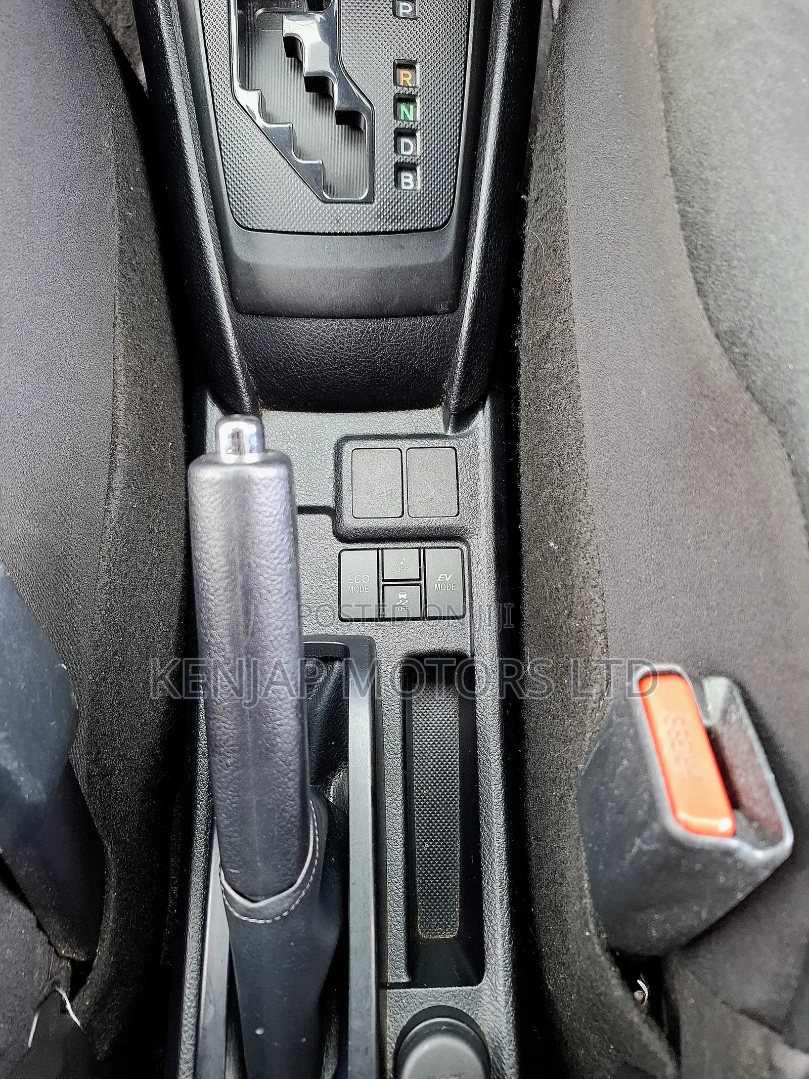 Toyota Axio 2019 Pearl