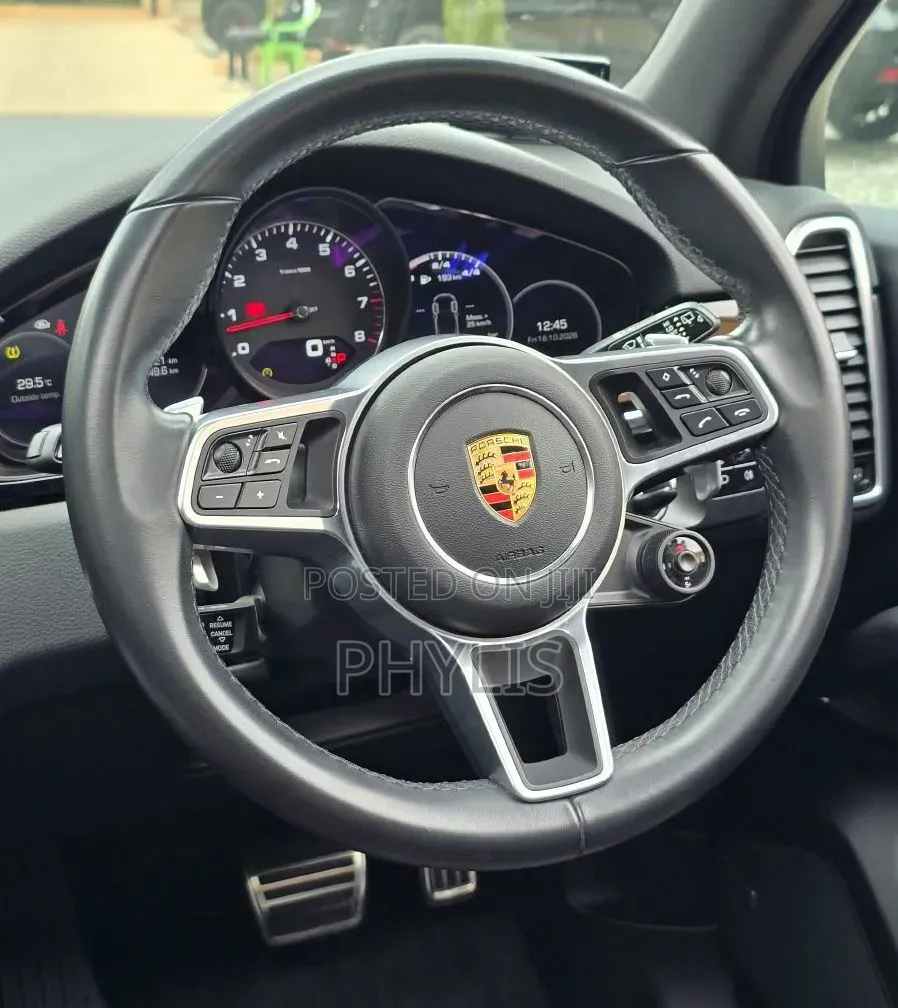 Porsche Cayenne S AWD 2019 White