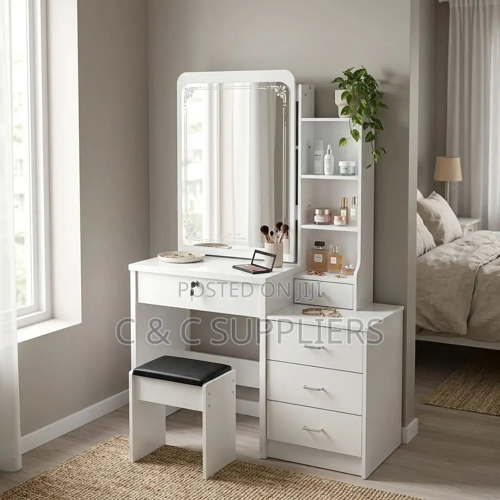 White Simple Make Up Table With Drawers