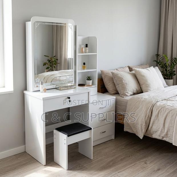 White Simple Make Up Table With Drawers - thumbnail 9