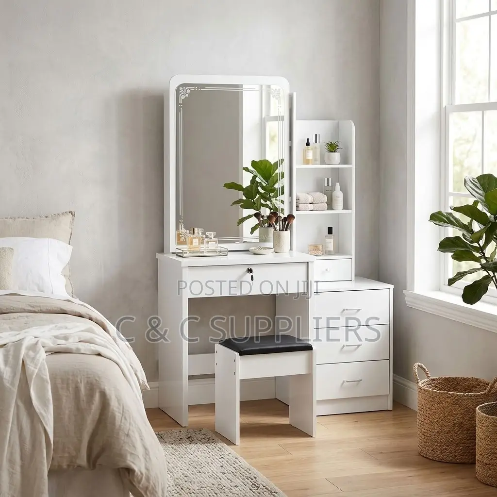 White Simple Make Up Table With Drawers