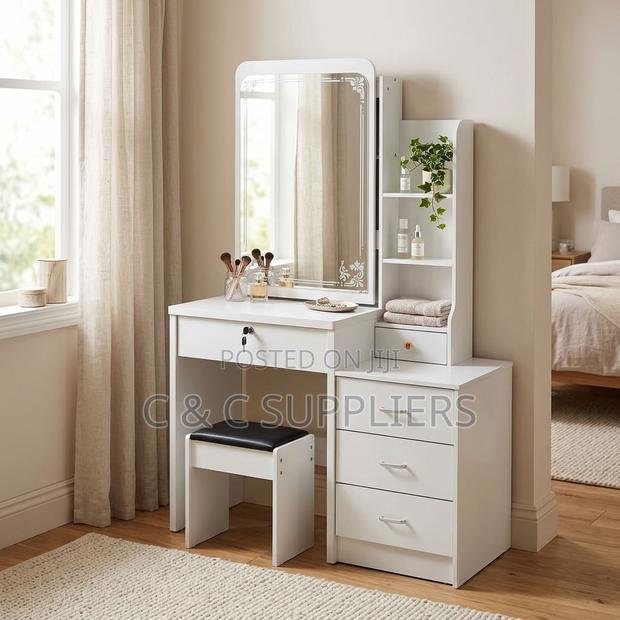 White Simple Make Up Table With Drawers - thumbnail 13