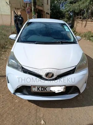 Toyota Vitz 2016 White