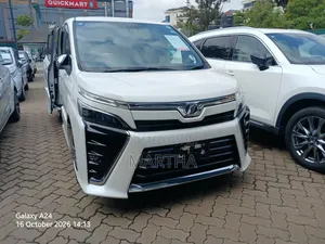 Toyota Voxy 2019 White