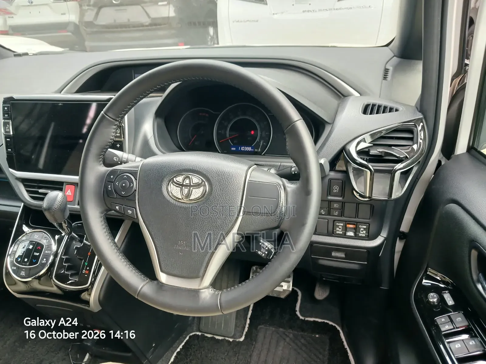 Toyota Voxy 2019 White