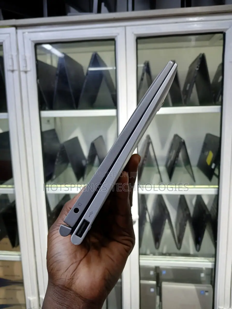 Laptop Lenovo Ideapad 3 4GB Intel Celeron SSD 60GB