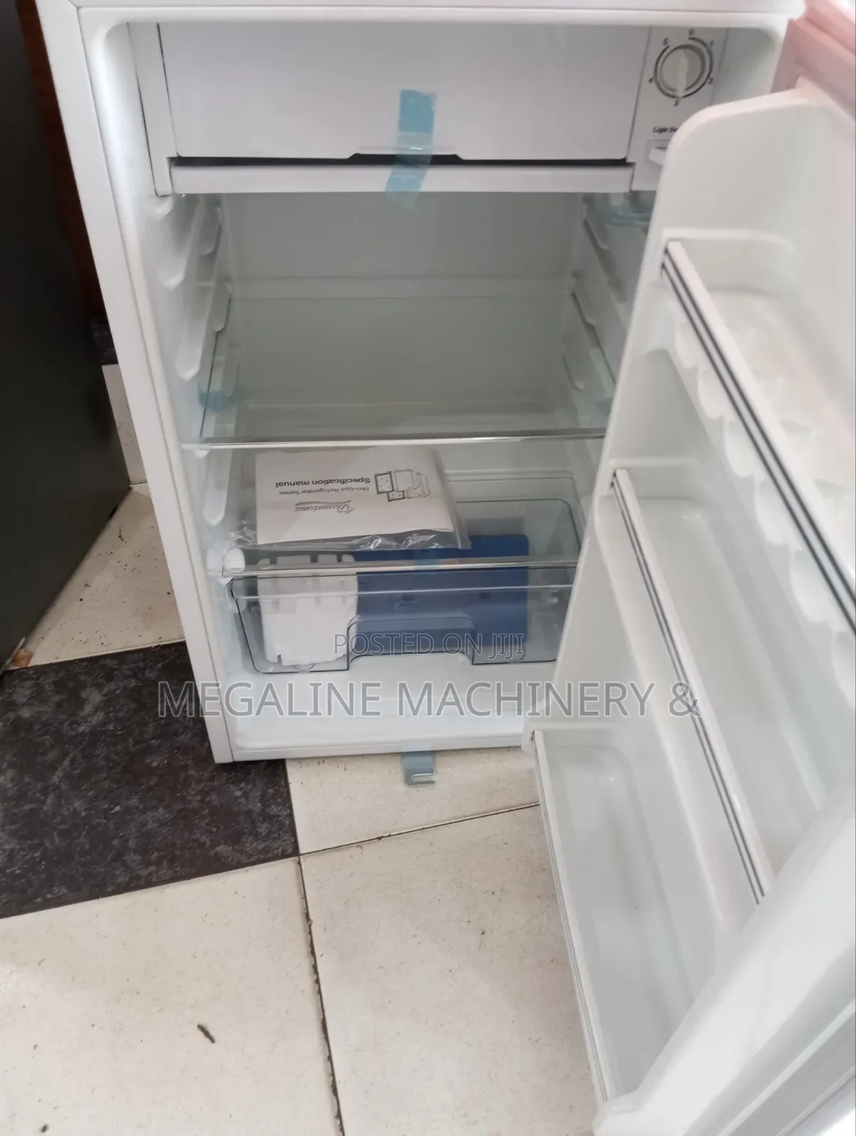 Ramtons Fridge RF/214 Capacity 90Ltrs