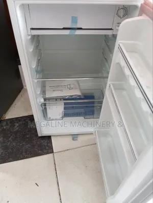 Ramtons Fridge RF/214 Capacity 90Ltrs