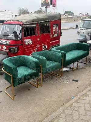 Green Velvet Waiting Chair and Manicure Chairs
