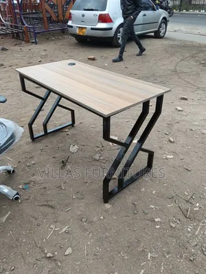 High Class Study Table