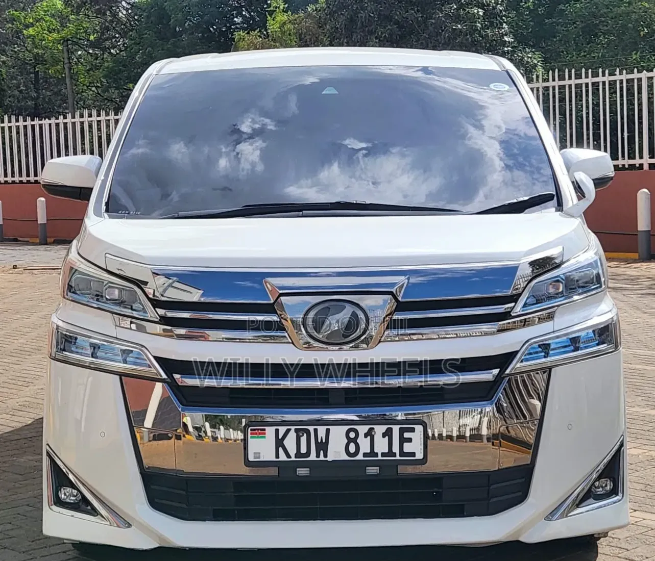 Toyota Vellfire 2.5 Z 2018 White