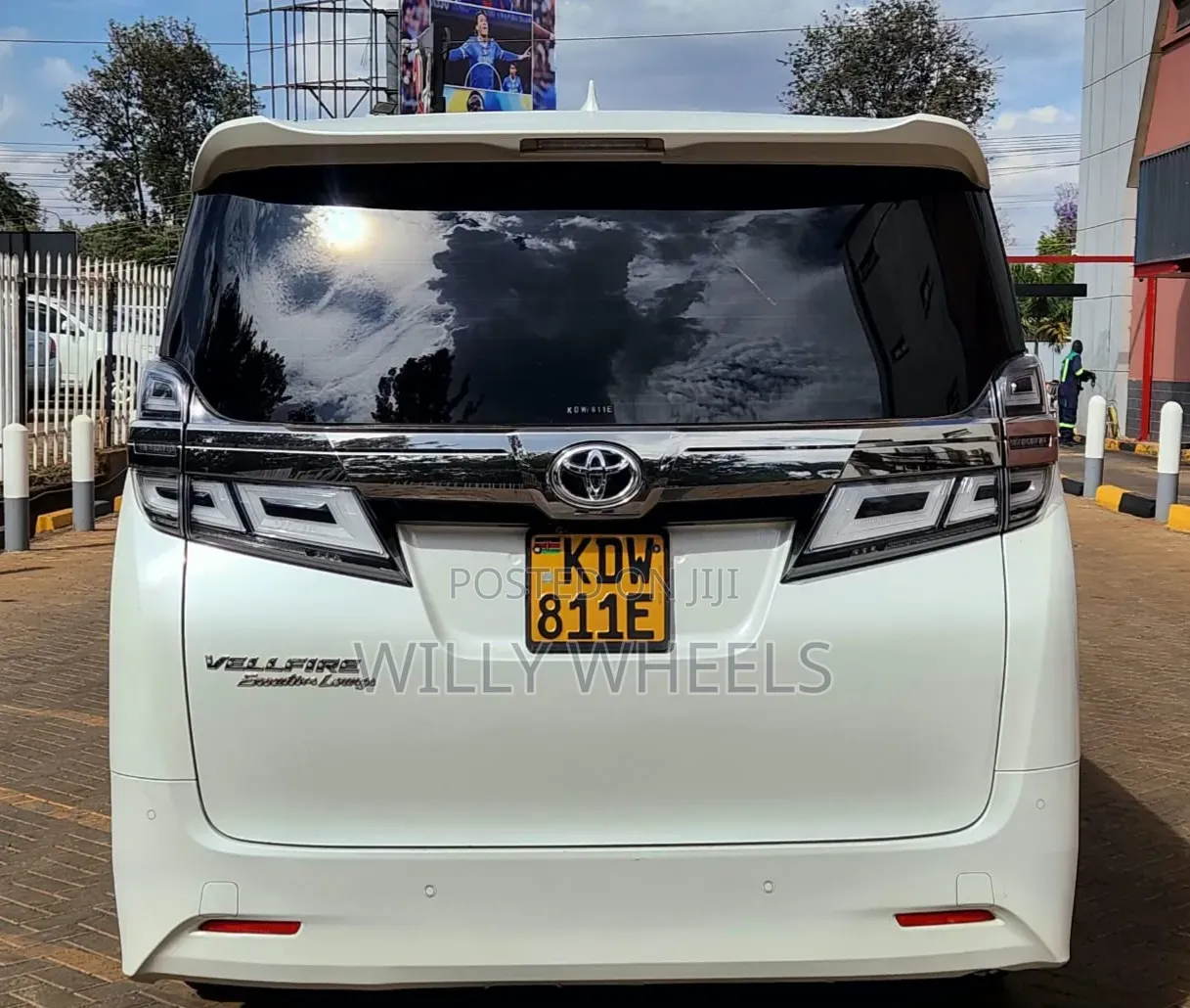 Toyota Vellfire 2.5 Z 2018 White
