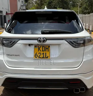 Toyota Harrier 2.0 2015 White