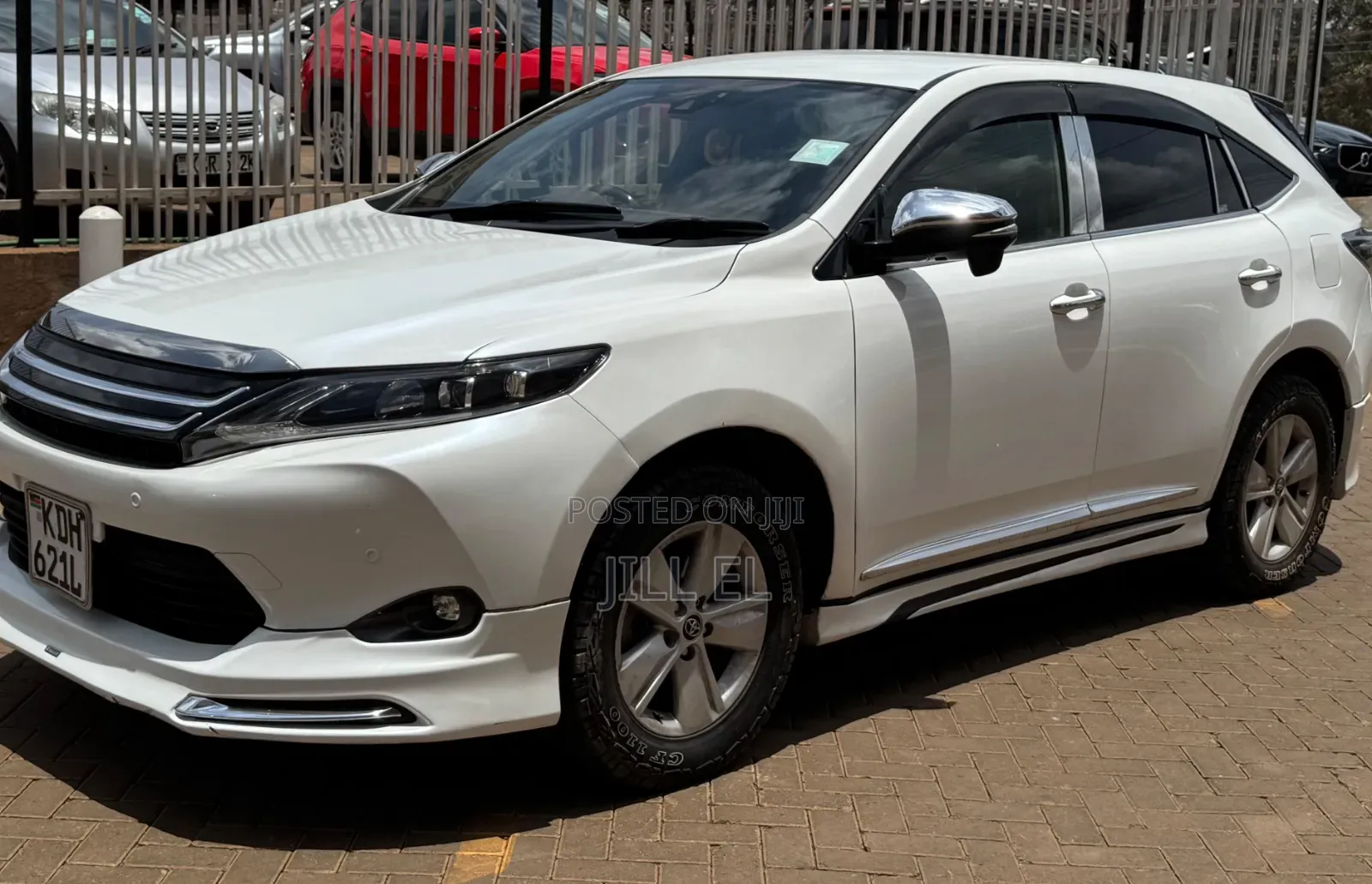 Toyota Harrier 2.0 2015 White