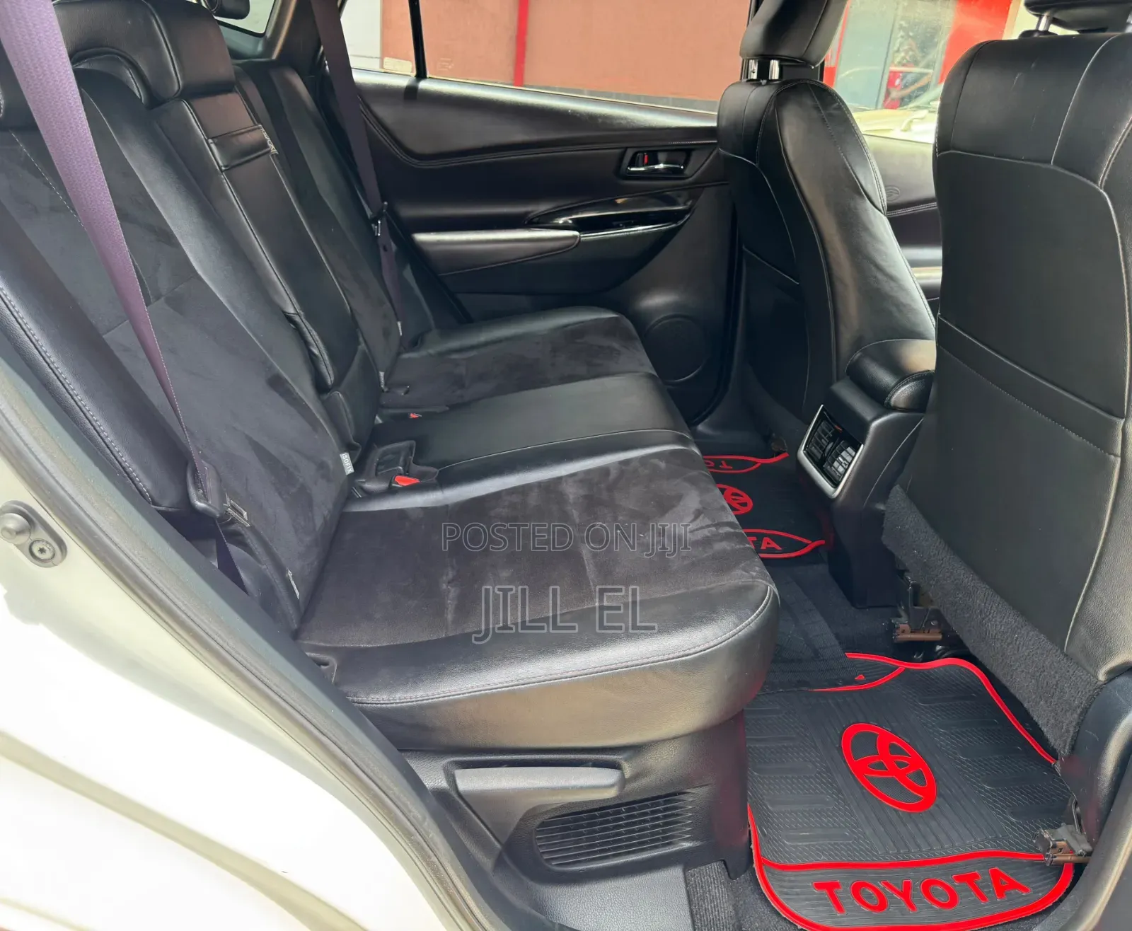 Toyota Harrier 2.0 2015 White