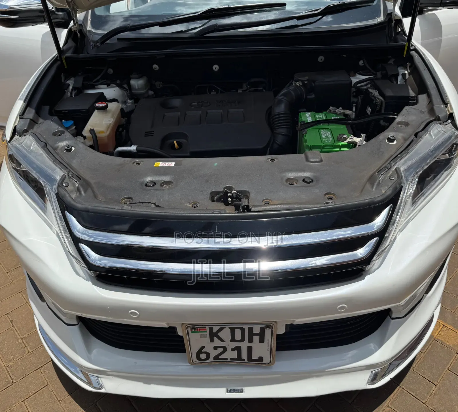Toyota Harrier 2.0 2015 White