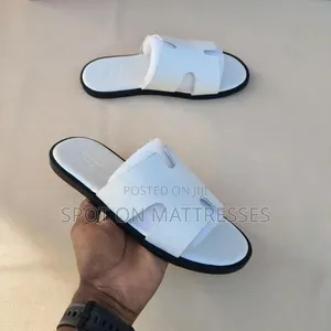 Hermes Sandals for Men in Sizes 40-45 Black and Black. We Deliver!