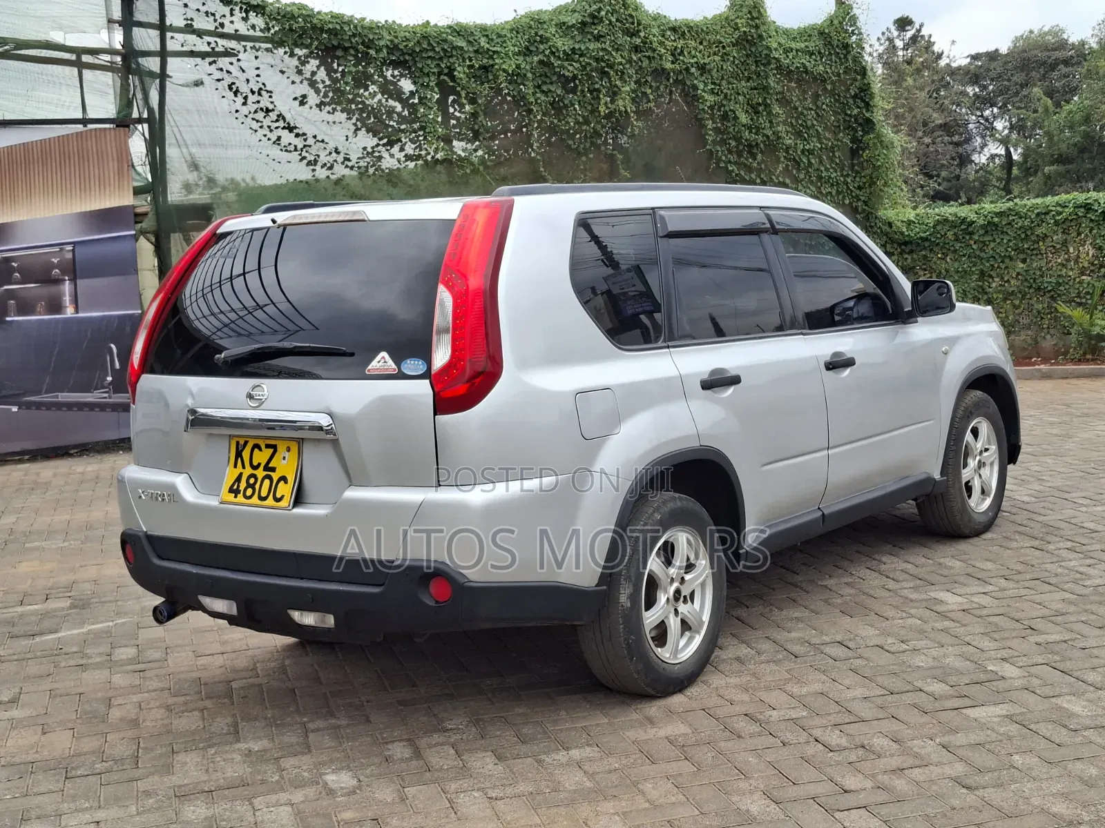 Nissan X-Trail 2.0 Petrol AWD 2013 Silver