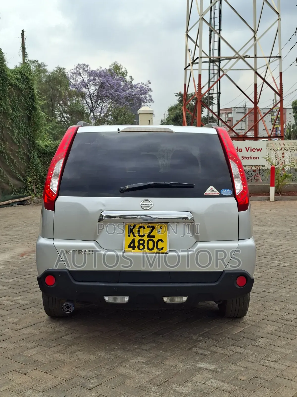 Nissan X-Trail 2.0 Petrol AWD 2013 Silver