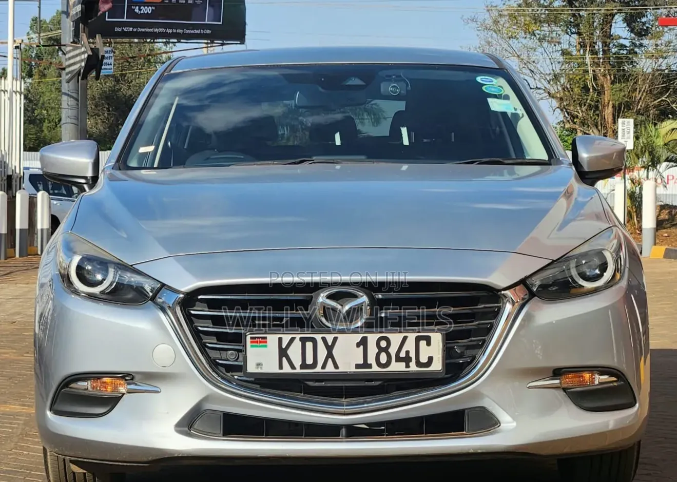 Mazda Axela 2018 Silver