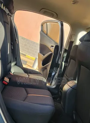 Mazda Axela 2018 Silver