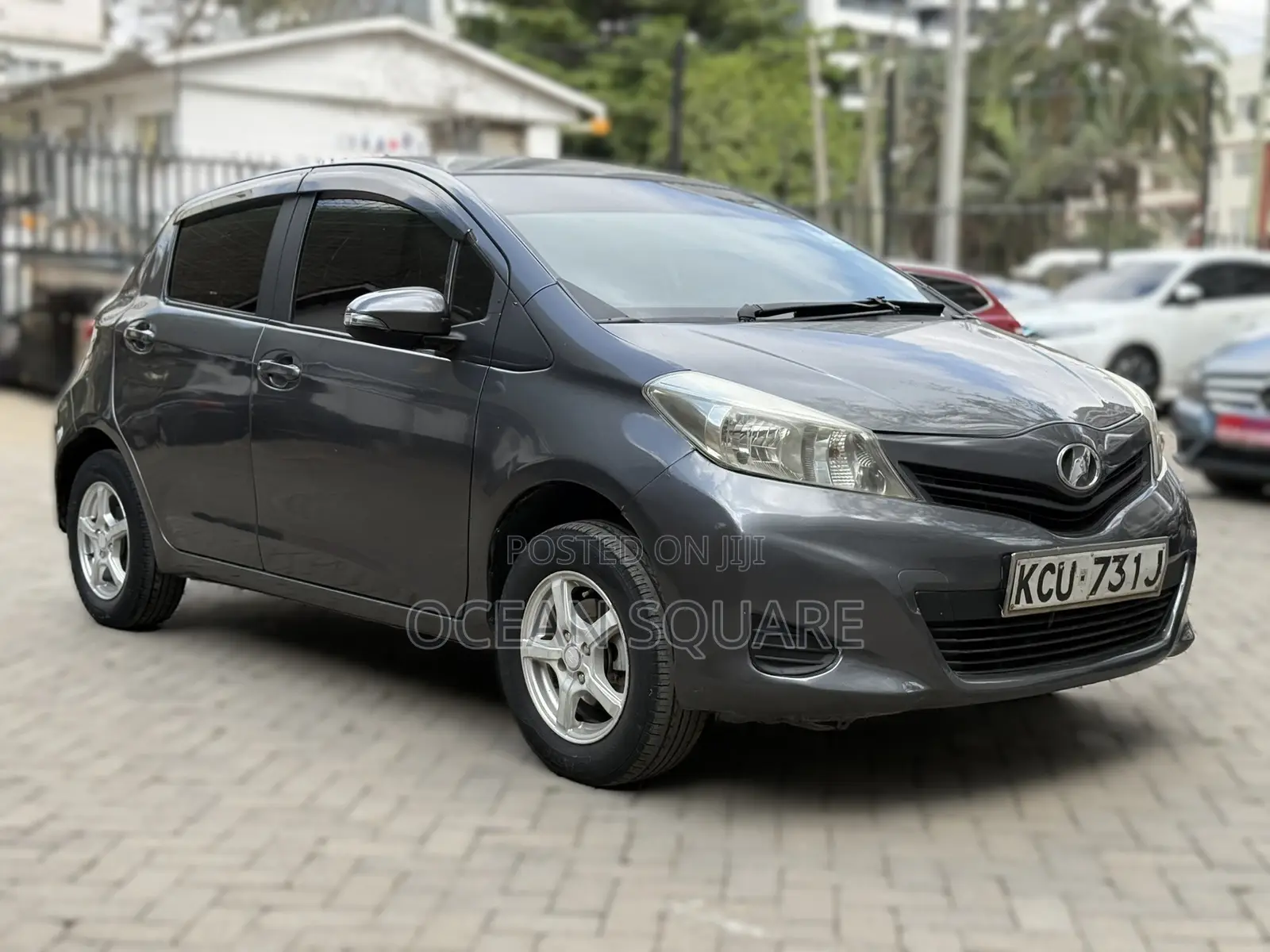 Toyota Vitz 2013 Gray