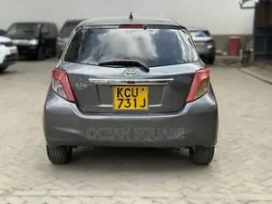 Toyota Vitz 2013 Gray