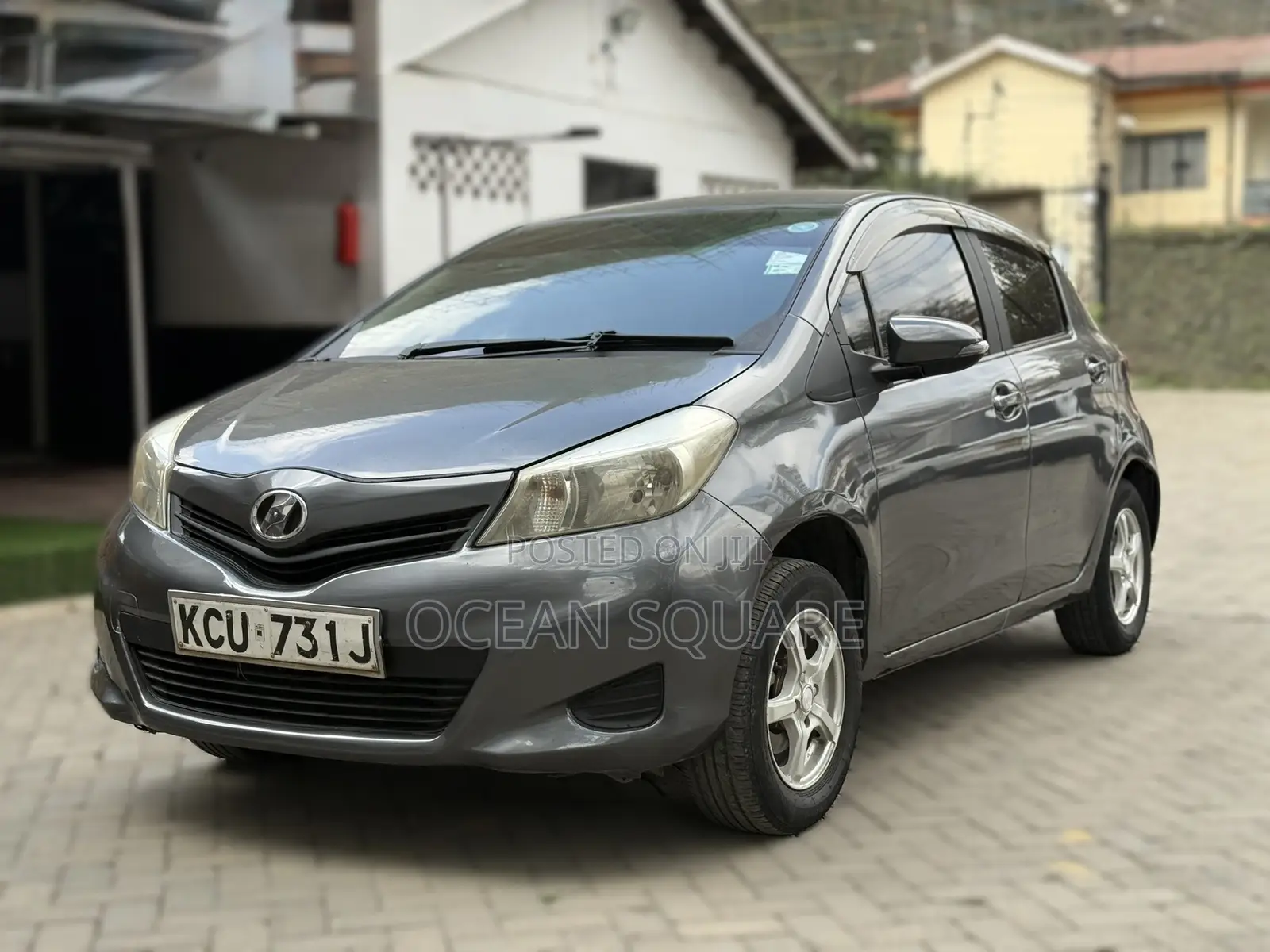 Toyota Vitz 2013 Gray
