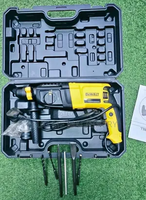 Approved Dewalt Rotary Hammer Drill With 2 Chunk and Bits 800 Watts