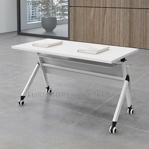 Office Table : White Mobile & Foldable Training Table - thumbnail 2