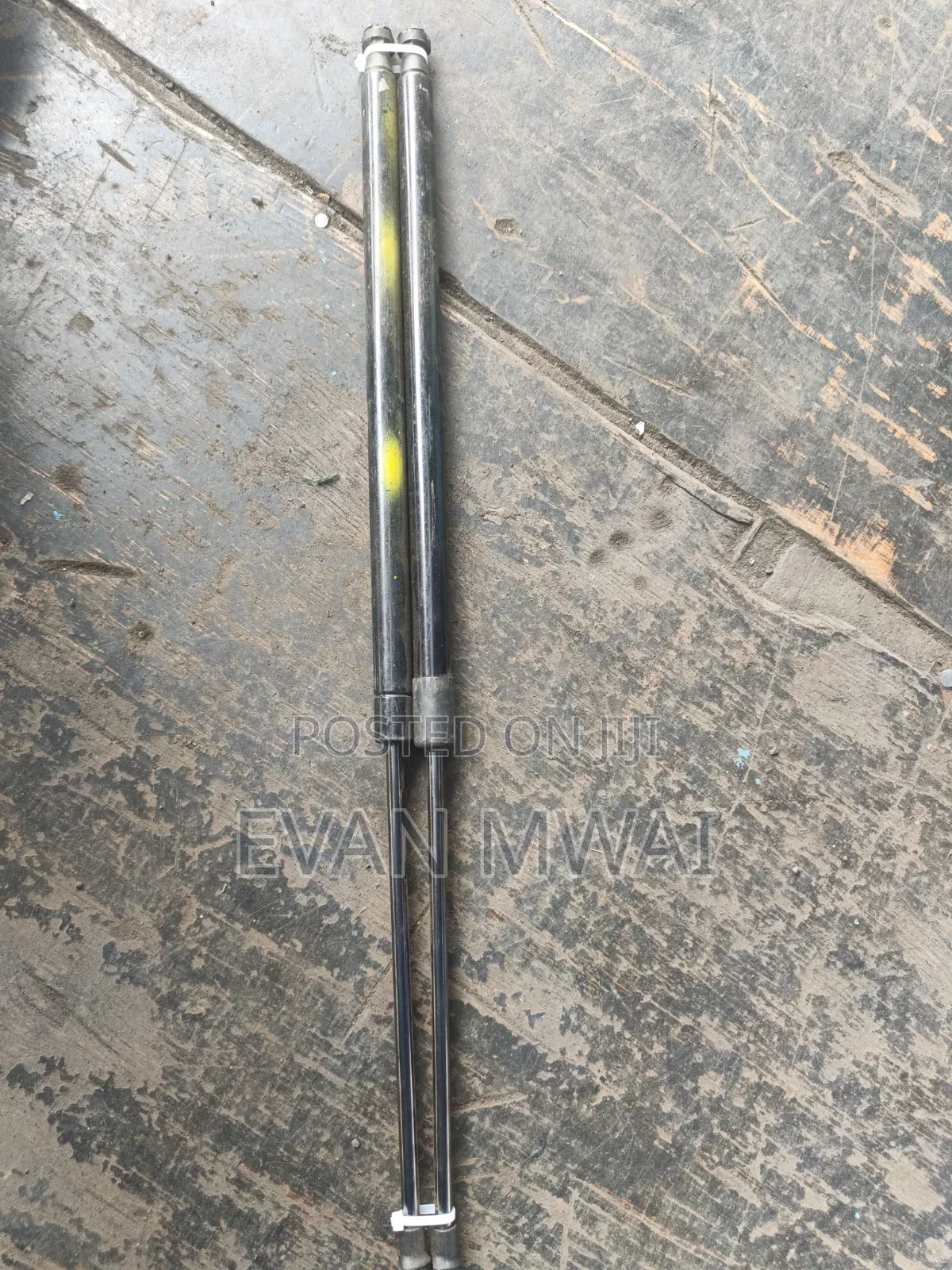 Tail Gate NT31/NT30 Shock Boot Set Available