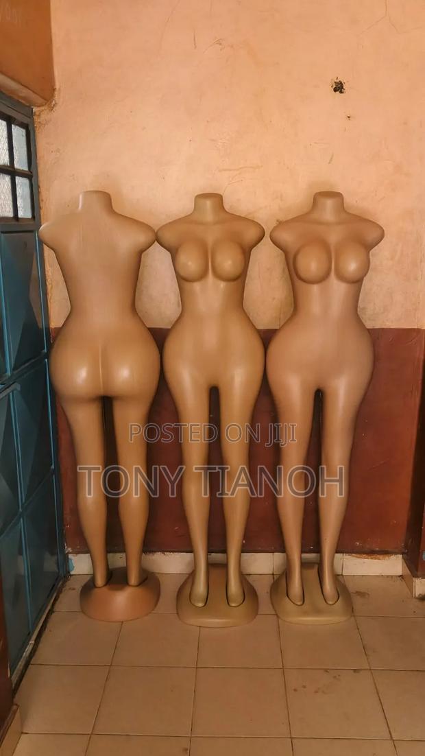 Female Dummies - main view