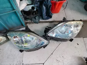 Mazda Demio 2005 Headlight