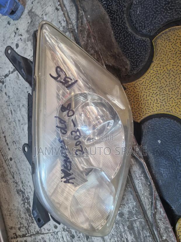 Toyota Avensis Old Headlight