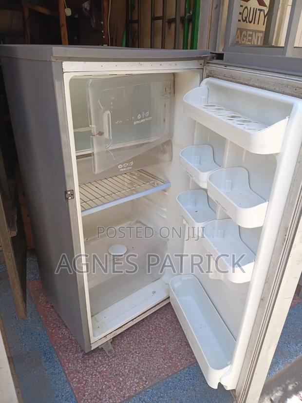 Single Door Fridge - thumbnail 2