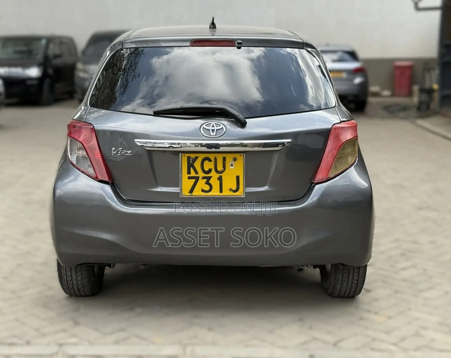 Toyota Vitz 2013 Gray