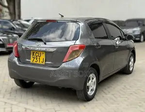 Toyota Vitz 2013 Gray