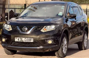 Nissan X-Trail 2.0 Petrol AWD 2015 Black