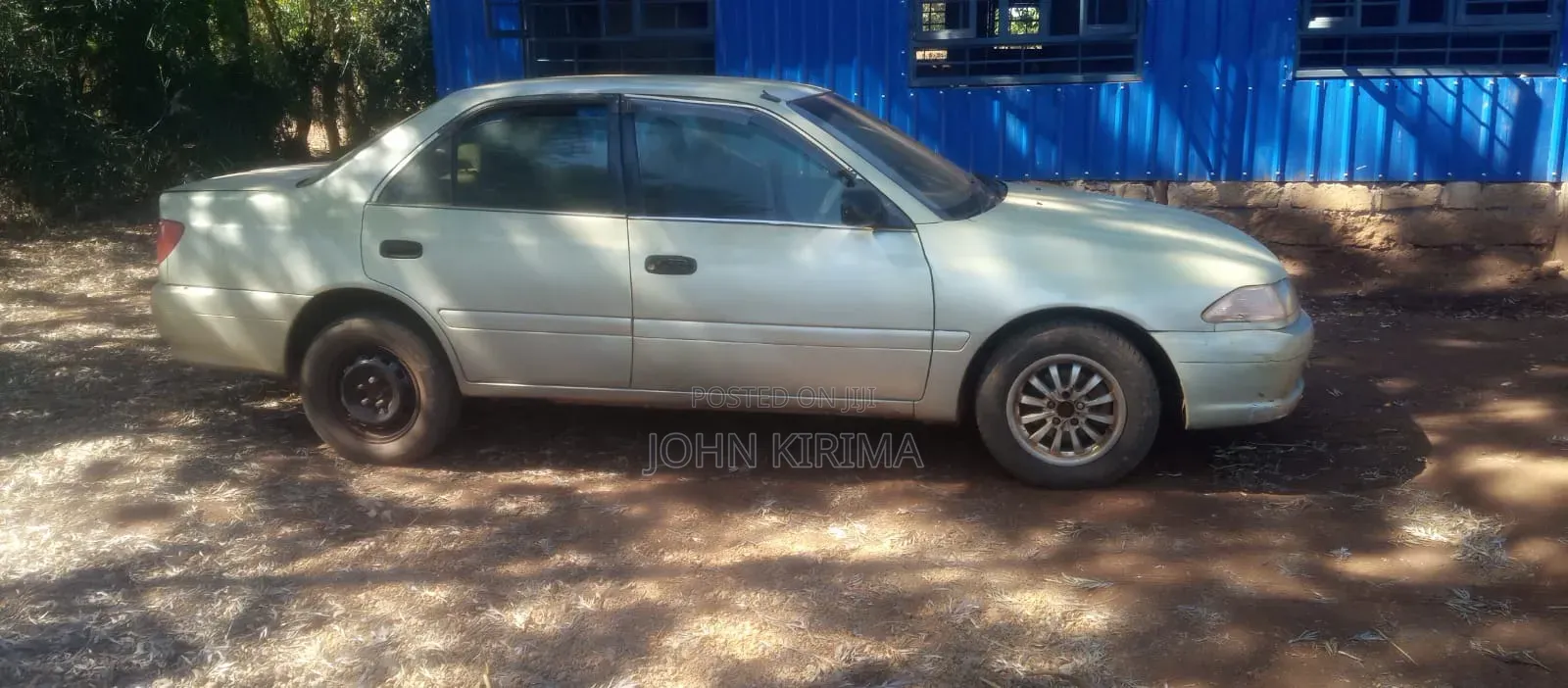 Toyota Caldina 2000 Silver