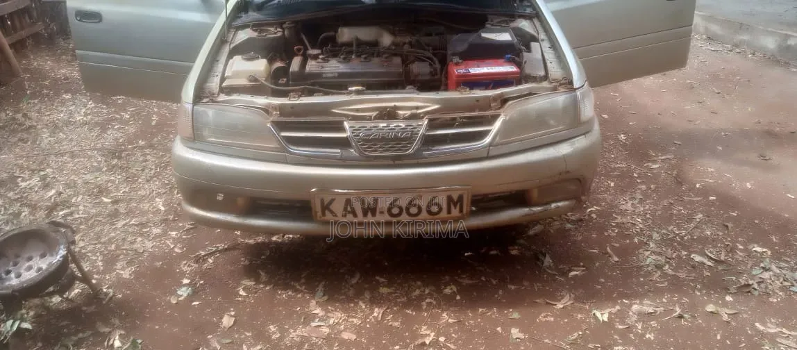 Toyota Caldina 2000 Silver