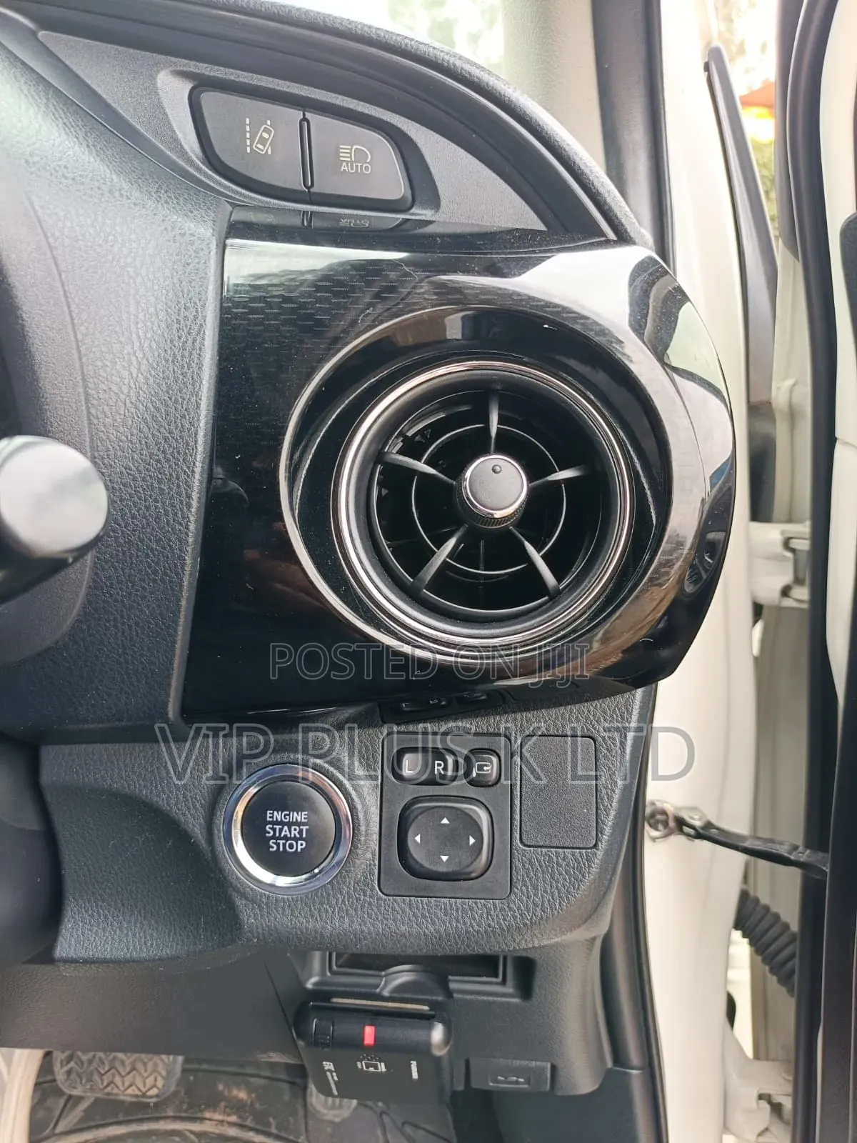 Toyota Vitz 2019 White