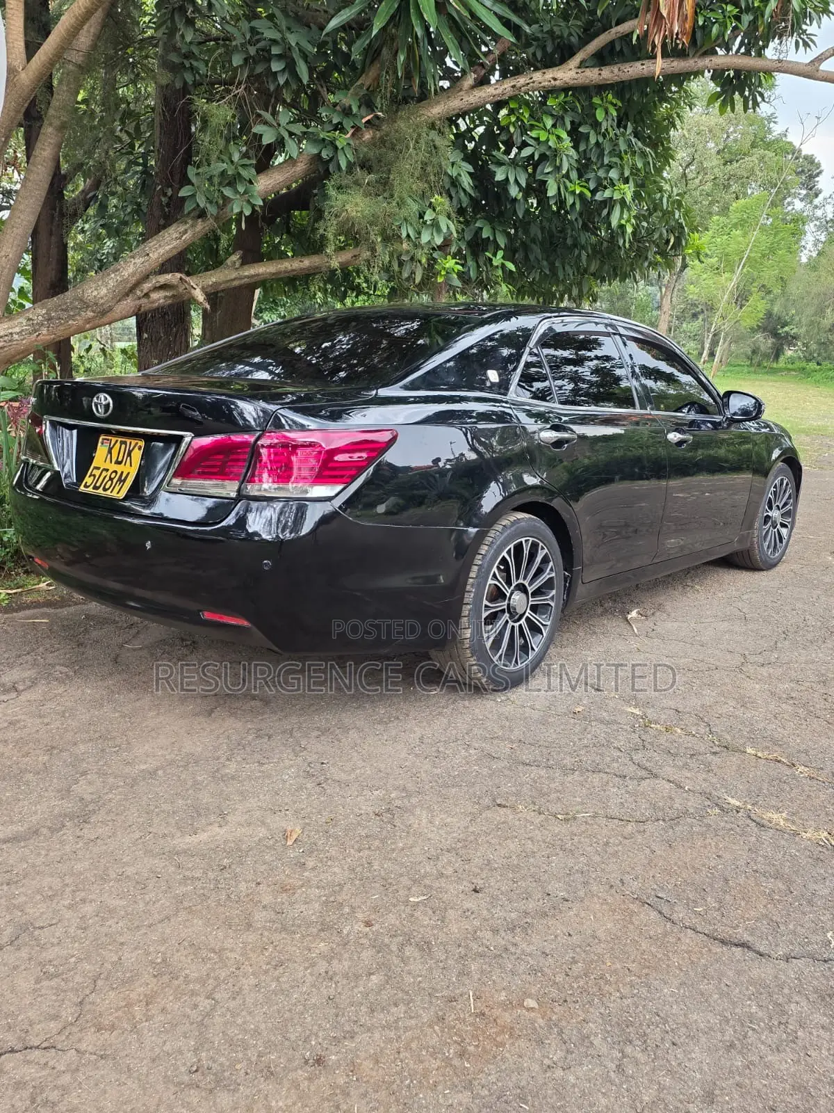 Toyota Crown 2016 Black