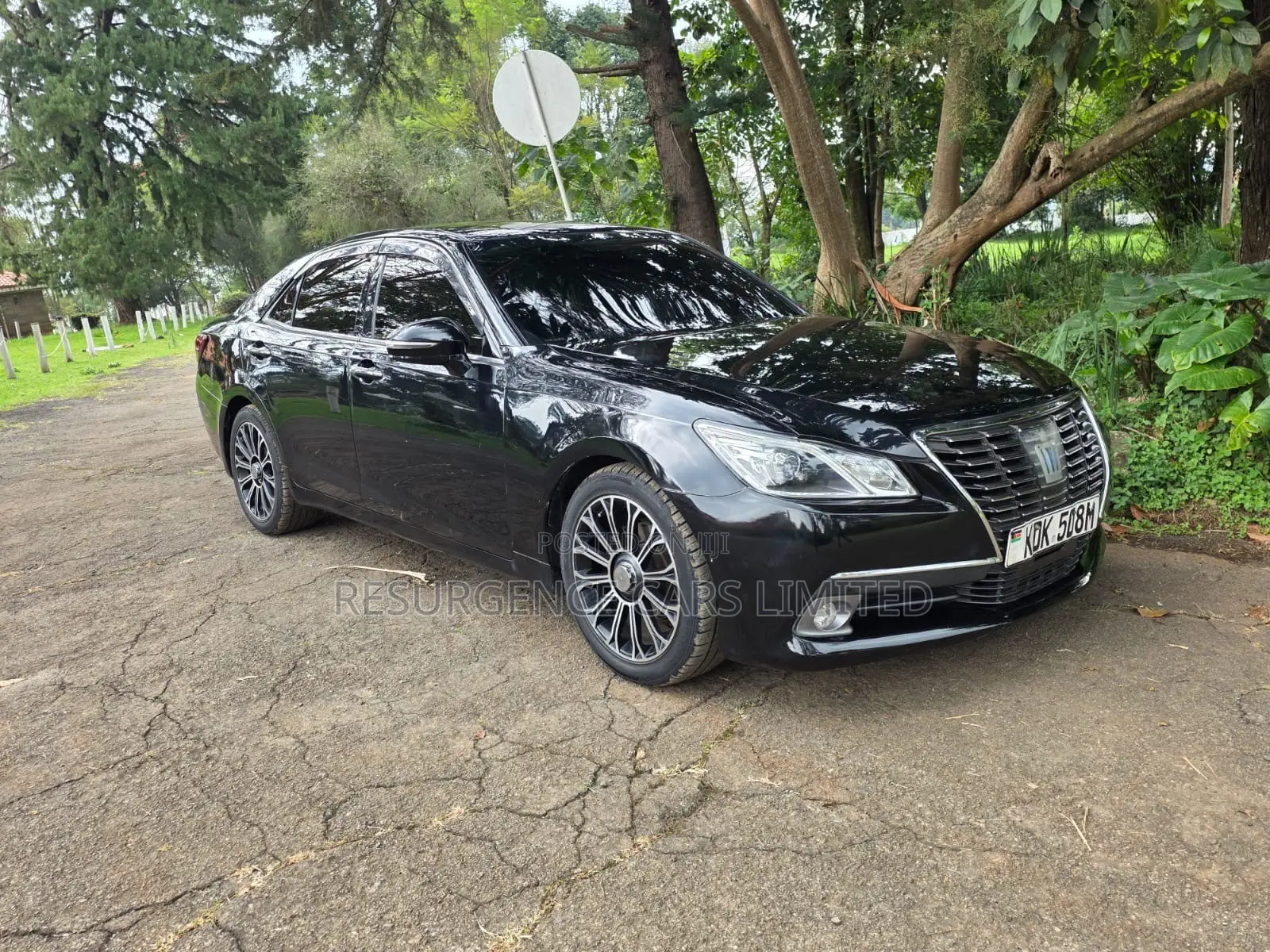 Toyota Crown 2016 Black
